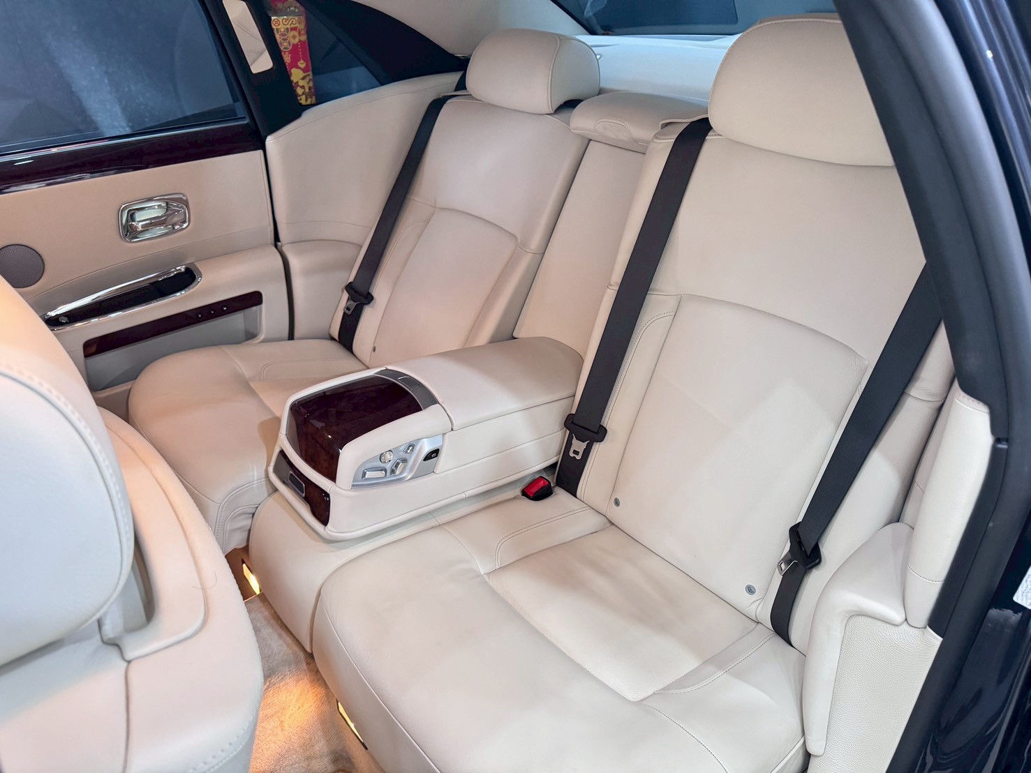 Rolls-Royce Ghost Series I 2011 Image 11