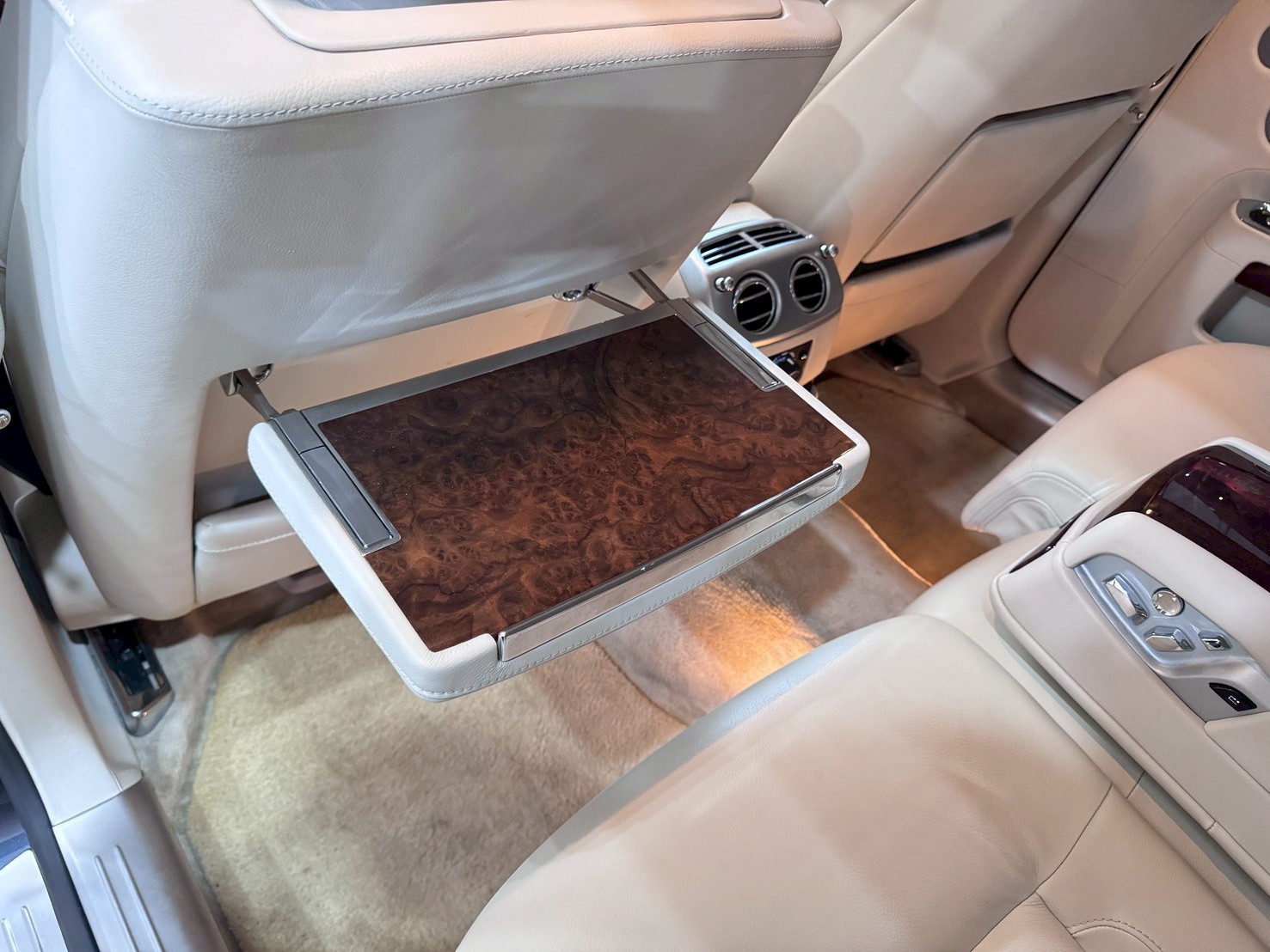 Rolls-Royce Ghost Series I 2011 Image 18