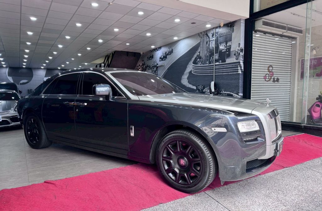 Rolls-Royce Ghost Series I 2011 Image 2