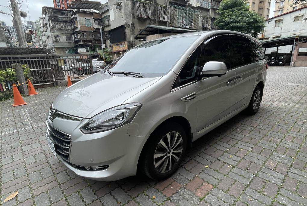 LUXGEN M7 Turbo ECO Hyper 旗艦型 2017 Image 1
