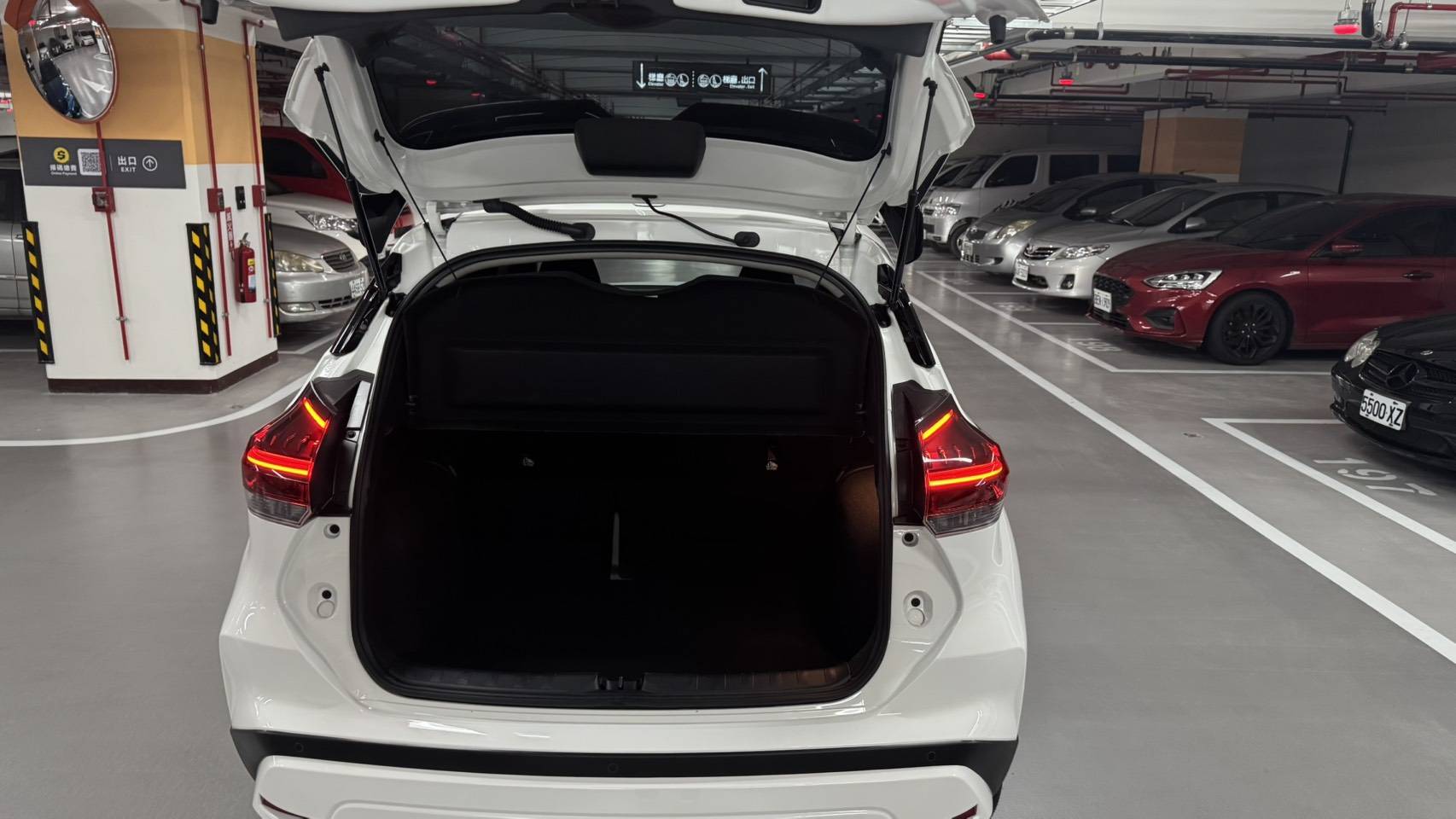 NISSAN Kicks 旗艦特仕版 2025 Image 9