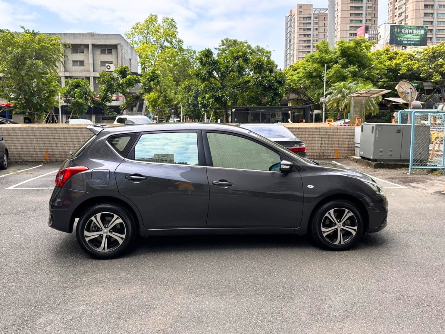 NISSAN Tiida 旗艦版 2019 Image 3