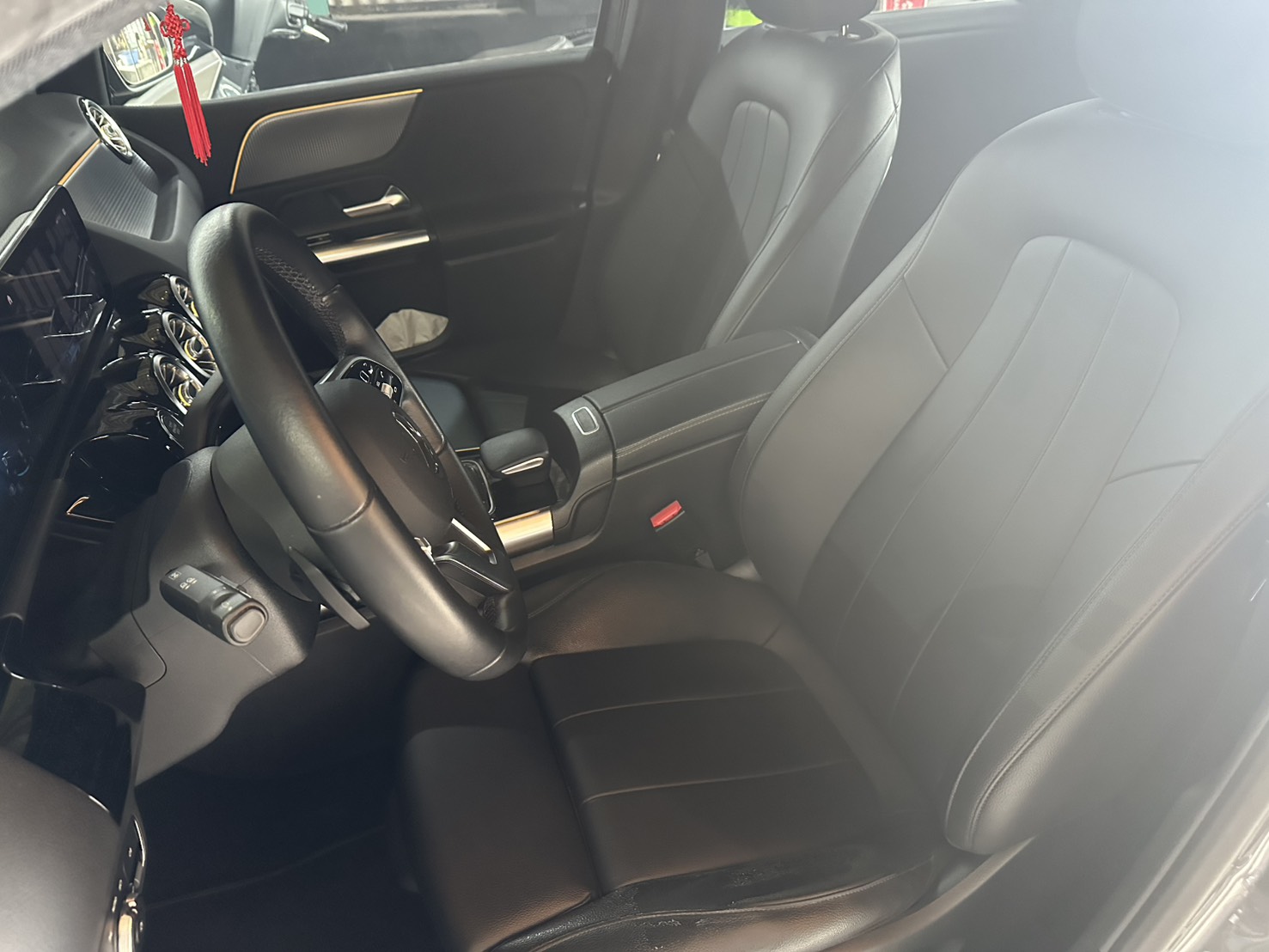 Mercedes-Benz B200  2019 Image 6