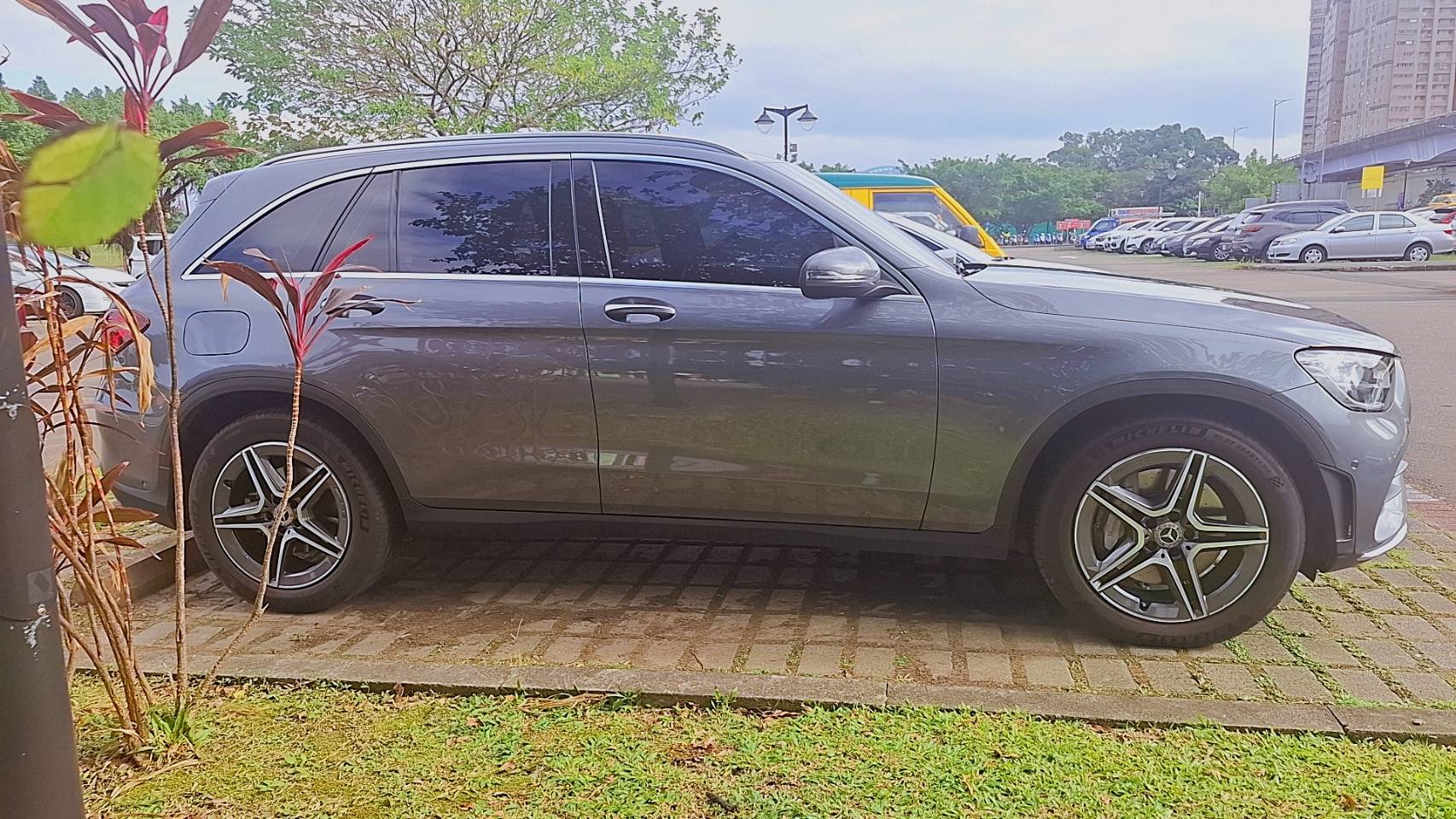 Mercedes-Benz GLC300 2.0L頂規 2019 Image 3