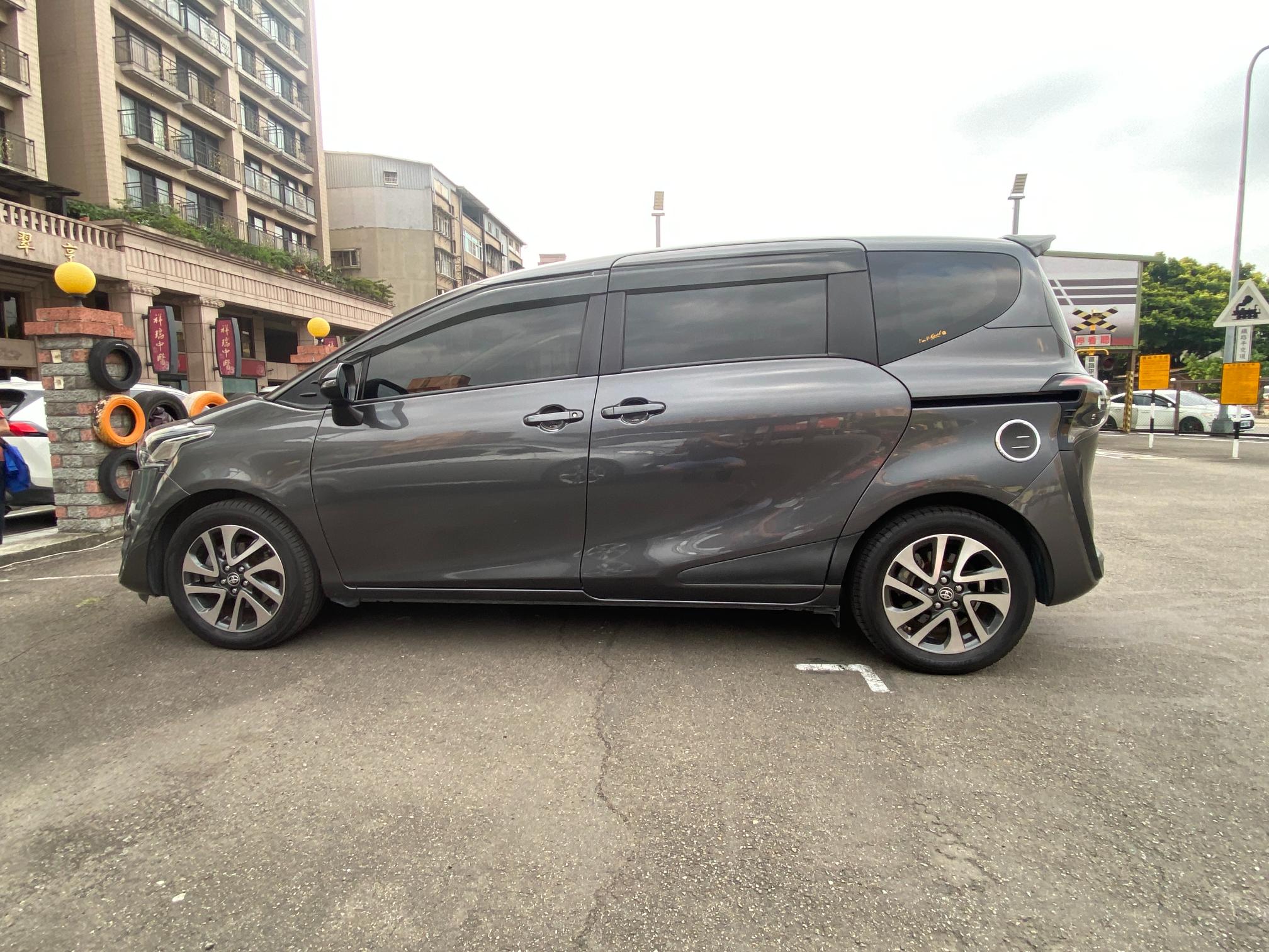 TOYOTA Sienta 1.8L尊爵7人 2017 Image 7